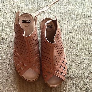 earth shoes
